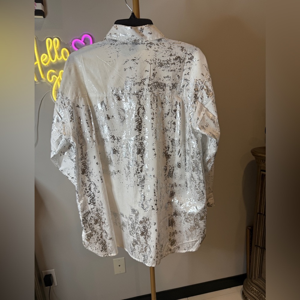 Thread Story Silver and white Blouse - Picture 9 of 10